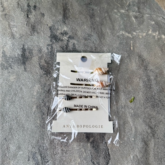 New🌟Anthropologie -Shell Bobby Pins, Set of 4 - Picture 4 of 5